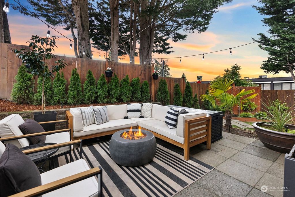 Photo of 10 18th Avenue #A, Kirkland, WA 98033 (MLS # 2195817)