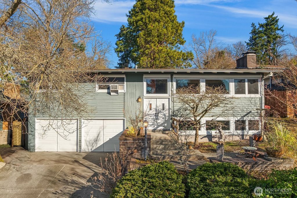 Photo of 856 Stetson Ave Ave, Kent, WA 98031 (MLS # 2466878)