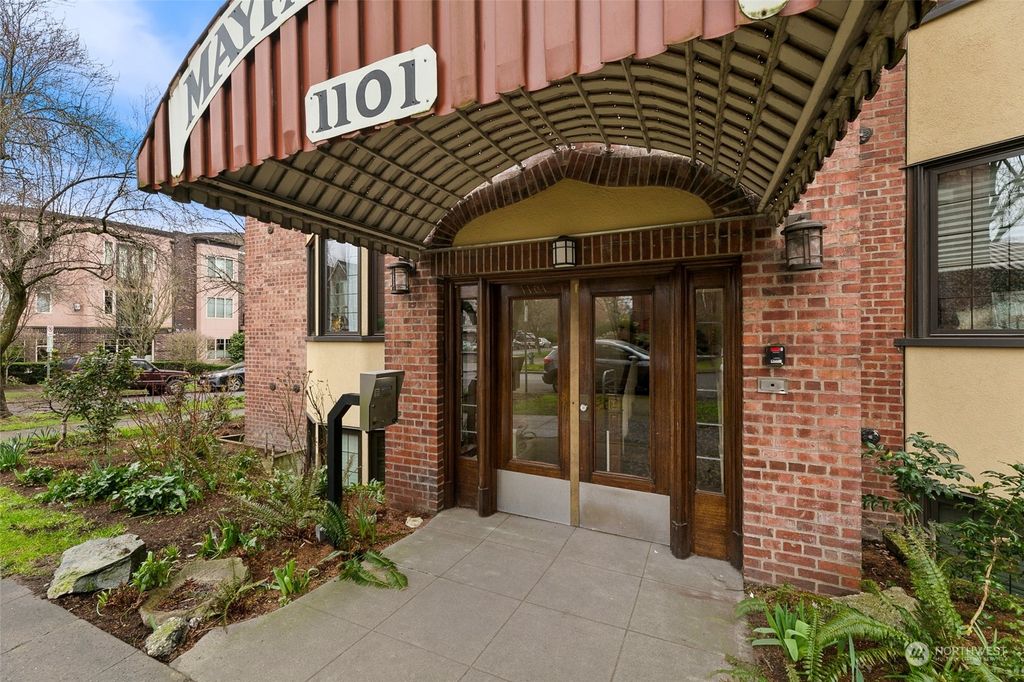 Photo of 1101 17th Avenue #408, Seattle, WA 98122 (MLS # 2195154)