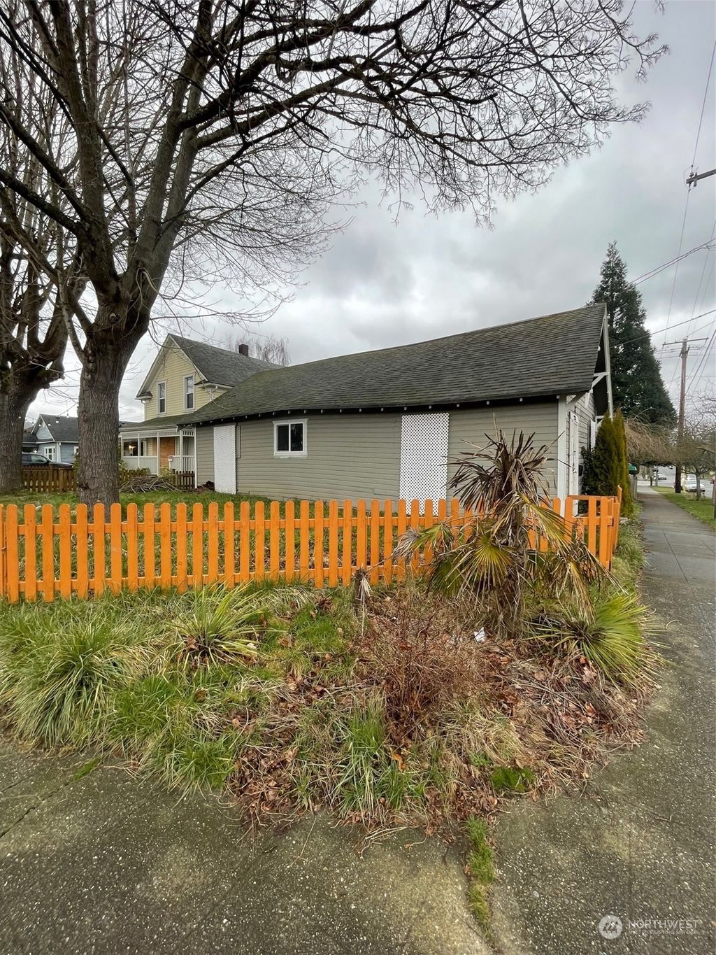 Photo of 2233 Lombard Avenue, Everett, WA 98201 (MLS # 2040408)