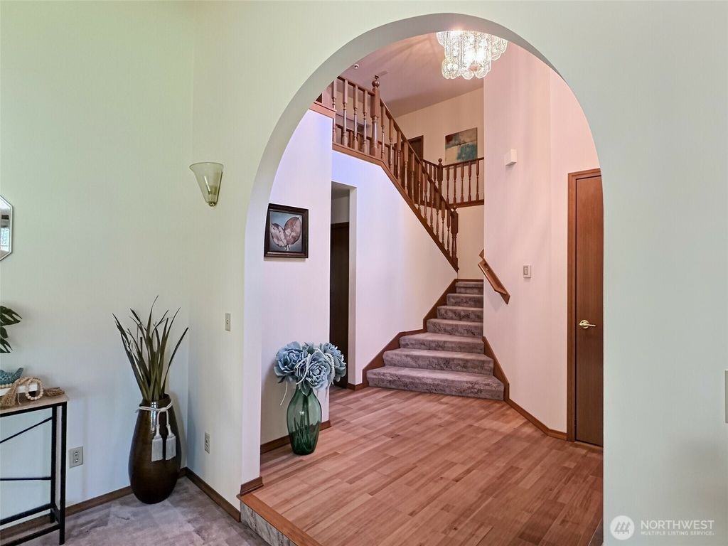 Photo of 17517 SE 293rd Place, Kent, WA 98042 (MLS # 2550898)