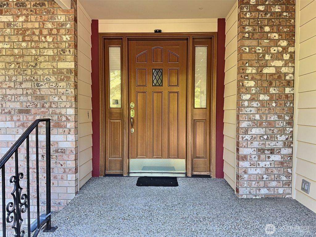 Photo of 17517 SE 293rd Place, Kent, WA 98042 (MLS # 2550898)