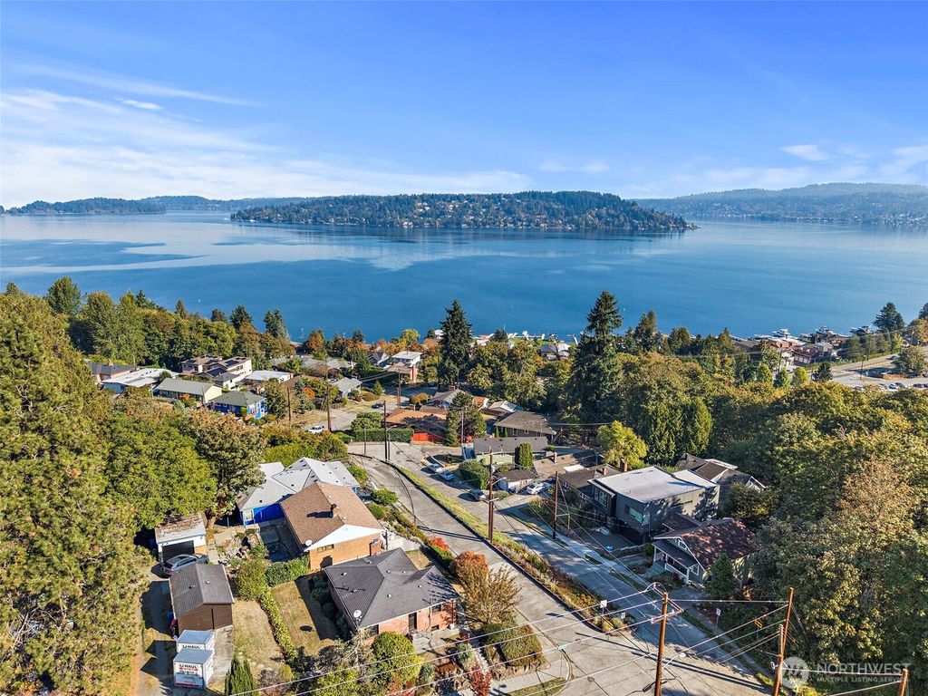 Photo of 10127 Waters Avenue S, Seattle, WA 98178 (MLS # 2441264)