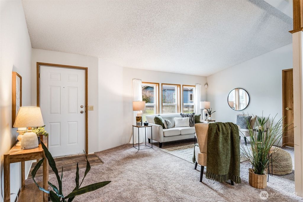 Photo of 27479 150th Avenue SE #104, Kent, WA 98042 (MLS # 2469604)