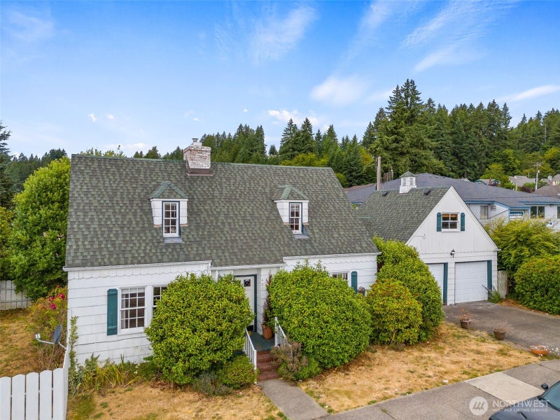 407 N 6th Street