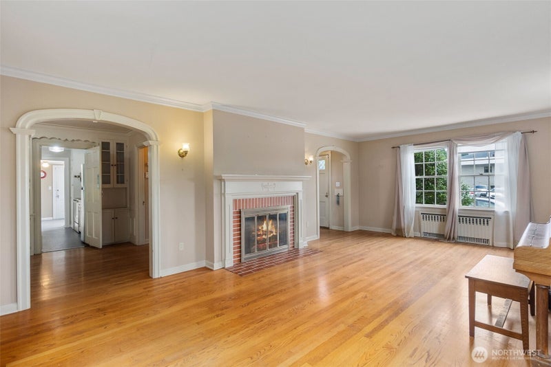 407 N 6th Street