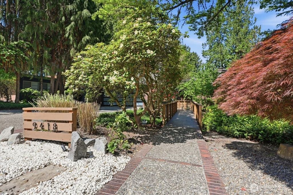 Photo of 9418 Odin Way, Bothell, WA 98011 (MLS # 2528524)