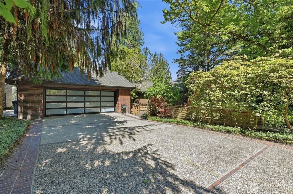 Photo of 9418 Odin Way, Bothell, WA 98011 (MLS # 2528524)