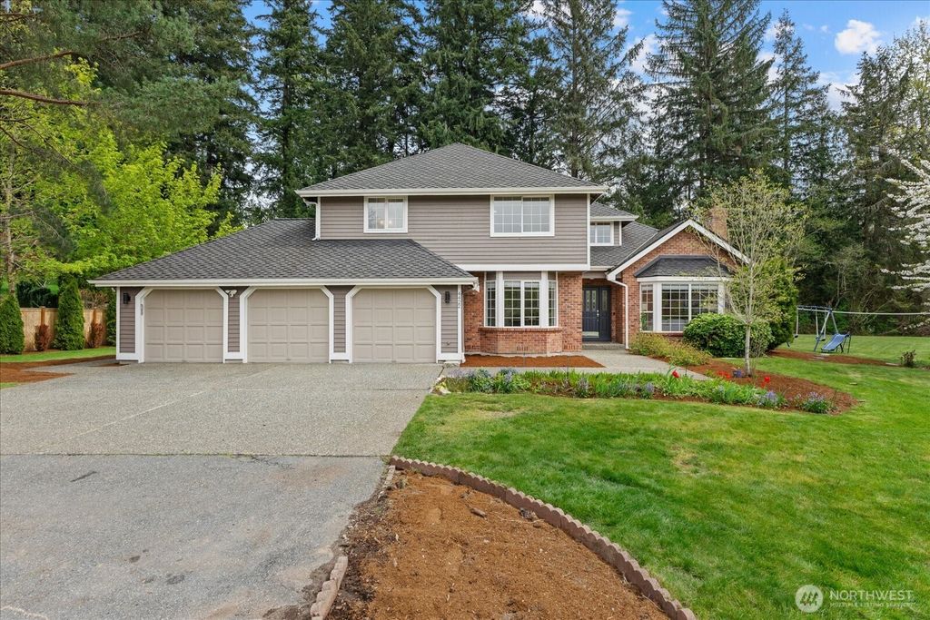 Photo of 4422 238th Place SE, Sammamish, WA 98029 (MLS # 2511468)