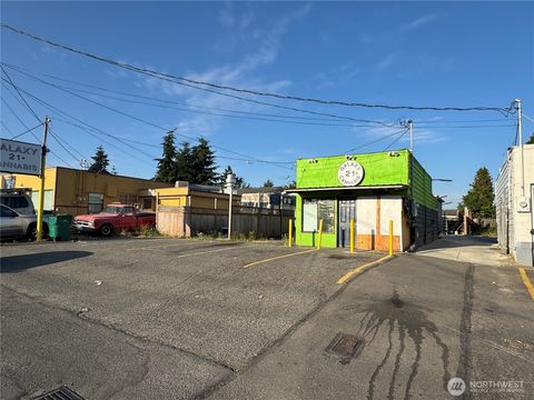 Photo of 11042 1st Avenue S, Seattle, WA 98168 (MLS # 2468743)