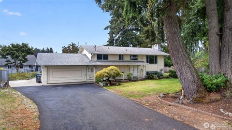 Photo of 3416 Scenic Place SE, Auburn, WA 98092 (MLS # 2583334)