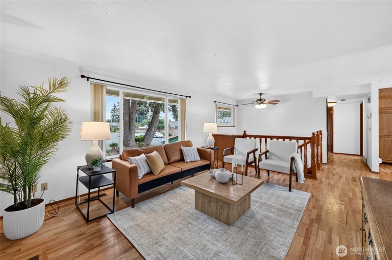 3416 Scenic Place SE