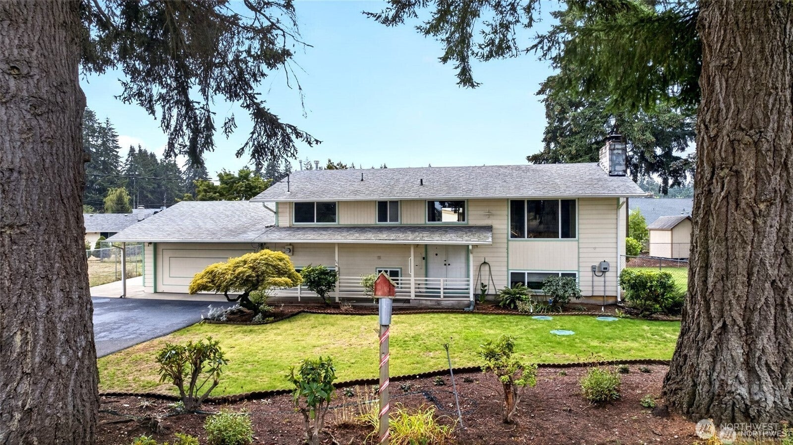 3416 Scenic Place SE