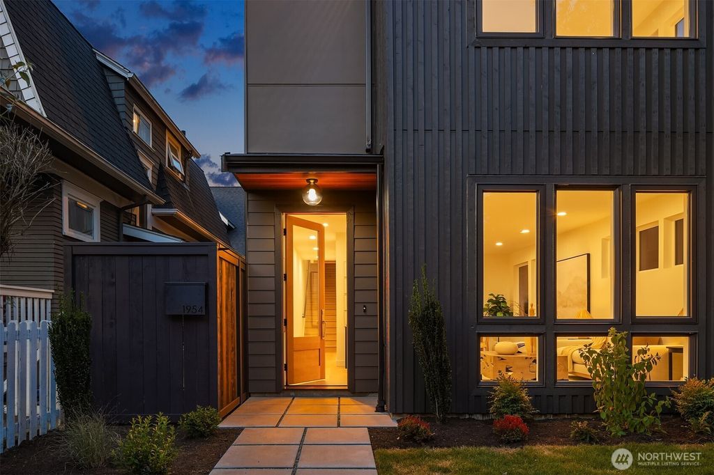 Photo of 1954 5th Avenue W, Seattle, WA 98119 (MLS # 2394026)