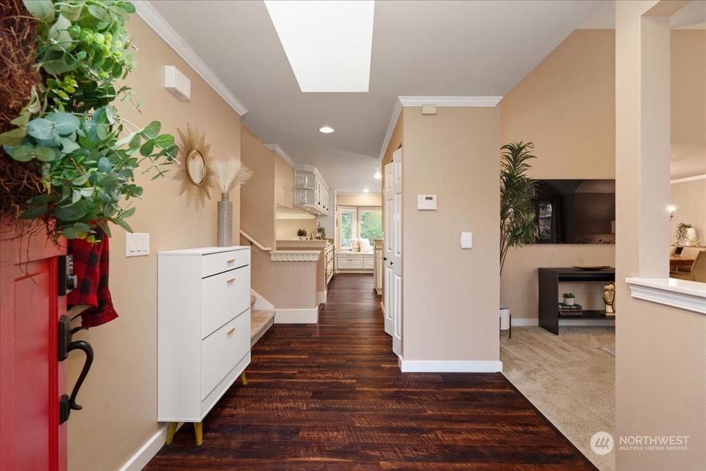 Photo of 5521 110th Place SW, Mukilteo, WA 98275 (MLS # 2174006)