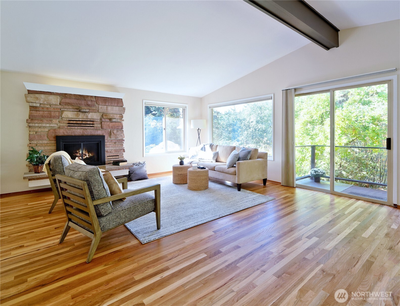 6042 NE 200th Street