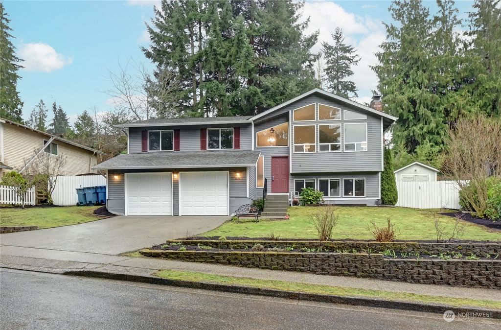 Photo of 6230 172nd Street SW, Lynnwood, WA 98037 (MLS # 2203980)