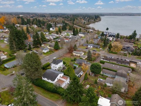 Photo of 1301 Mitchell Avenue, Blaine, WA 98230 (MLS # 2481482)