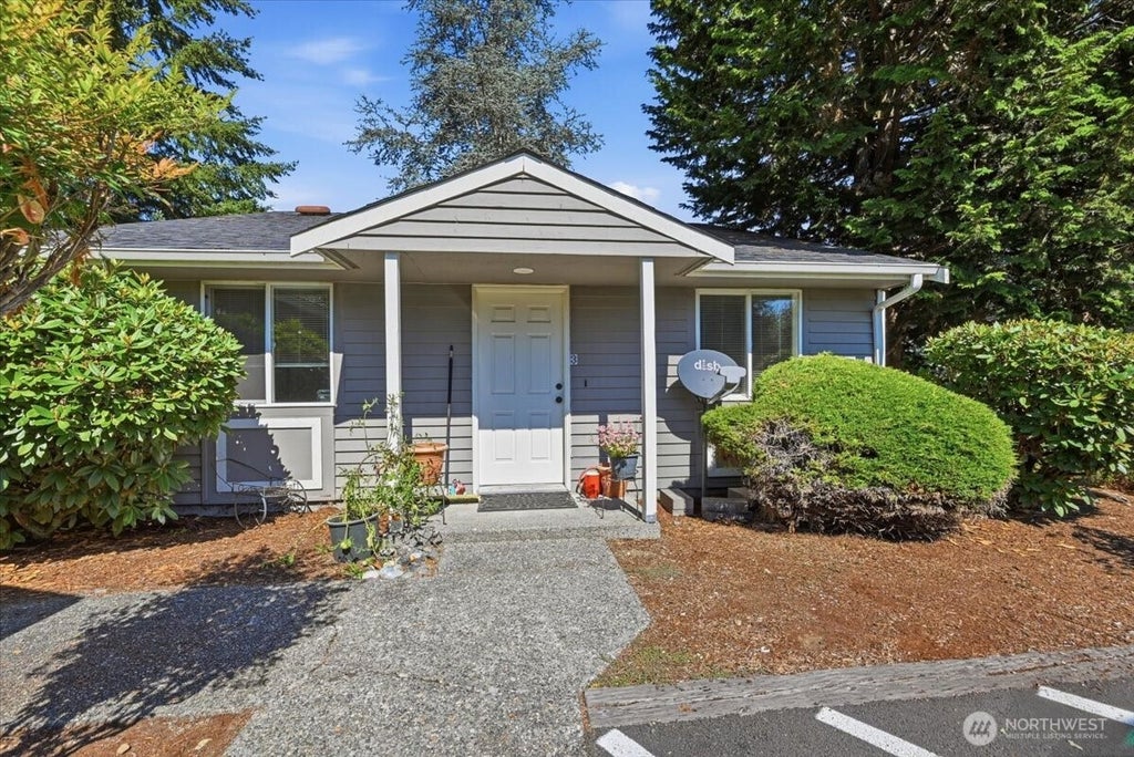 Photo of 406 E Pioneer Street #A, Granite Falls, WA 98252 (MLS # 2586484)