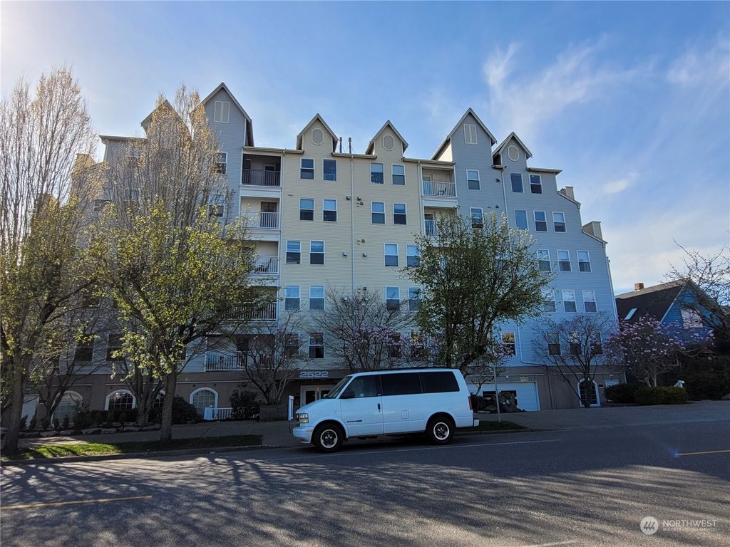 Photo of 2522 Rucker Avenue #308, Everett, WA 98201 (MLS # 2201138)