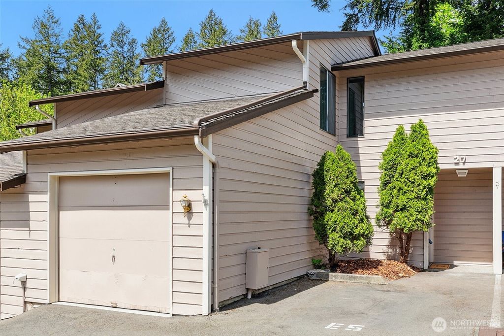 Photo of 1555 Union Avenue NE #27, Renton, WA 98059 (MLS # 2360260)