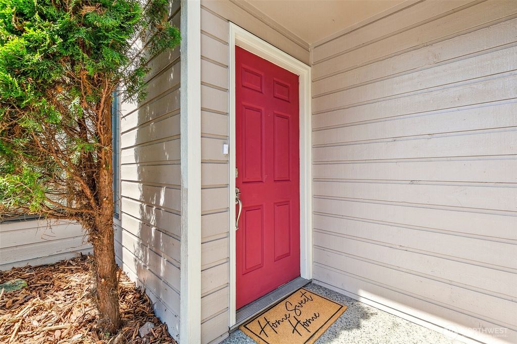 Photo of 1555 Union Avenue NE #27, Renton, WA 98059 (MLS # 2360260)