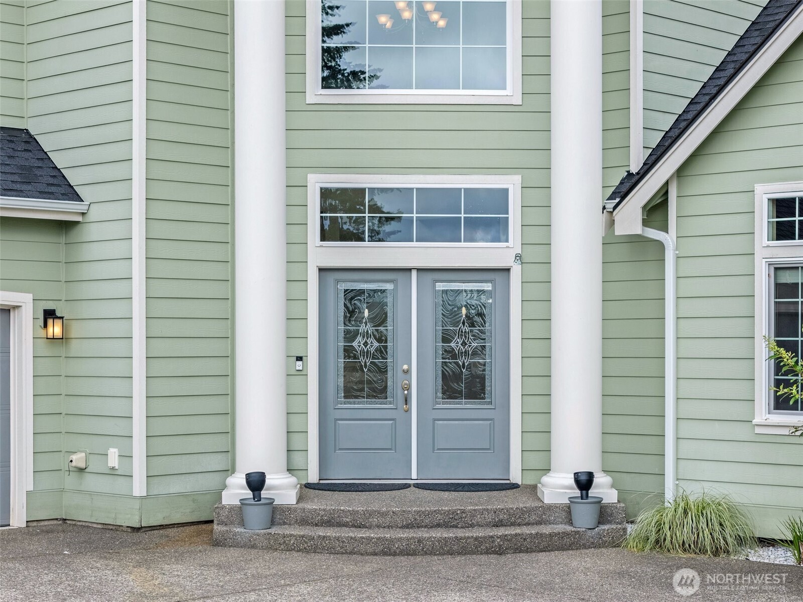 590 E Soderberg Road