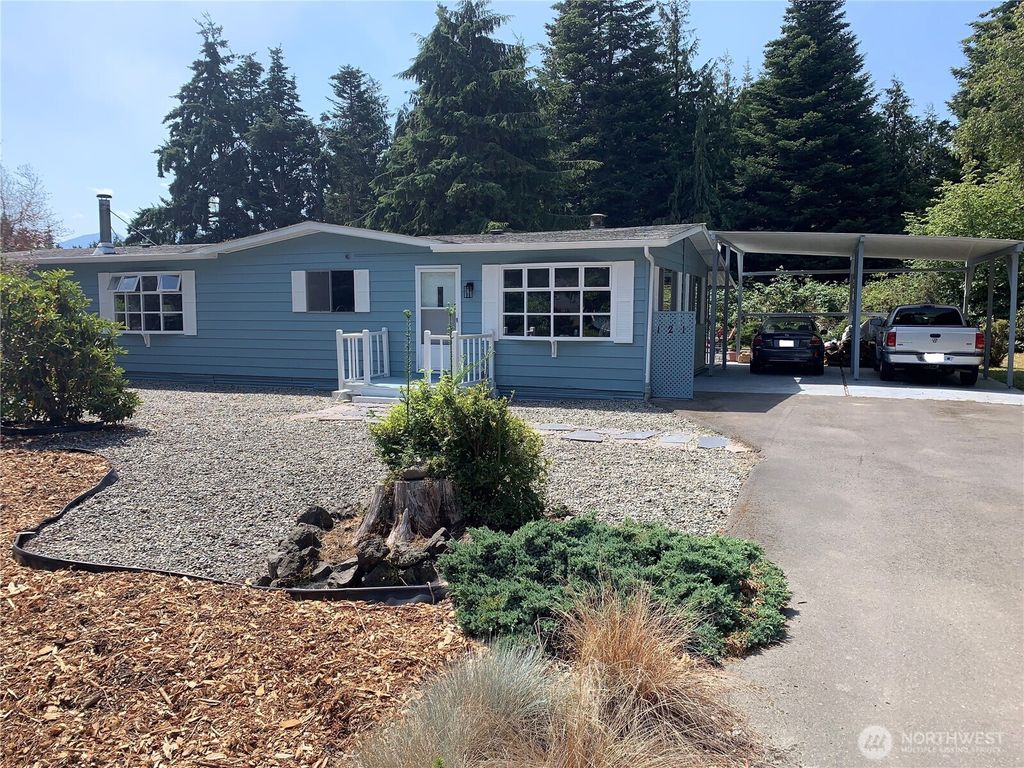Photo of 121 Ivy Lane, Port Angeles, WA 98362 (MLS # 2473354)
