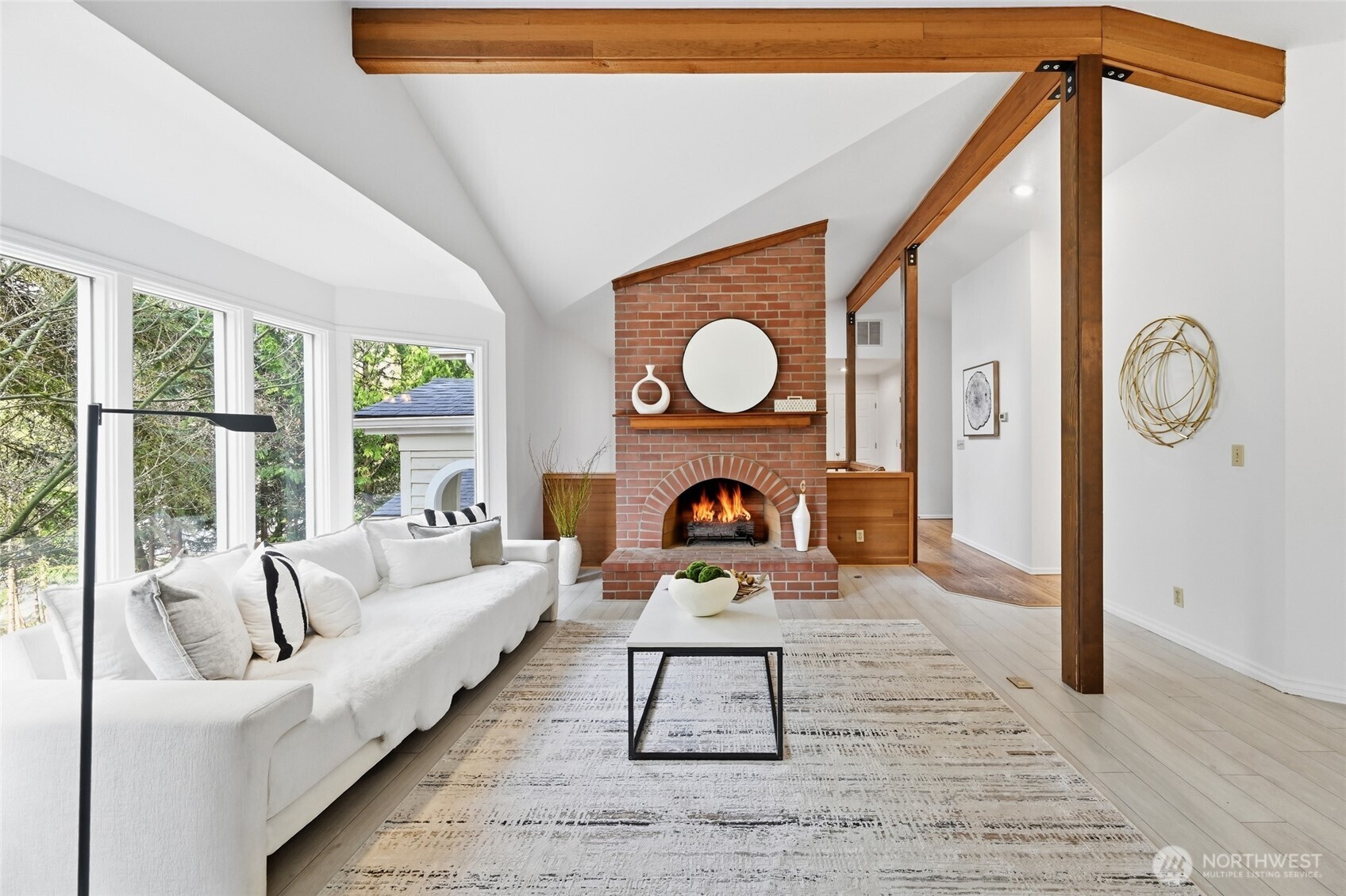 1060 NW Glenwood Court