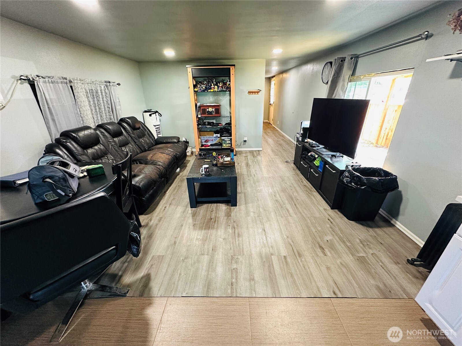 24500 Russell Road 60