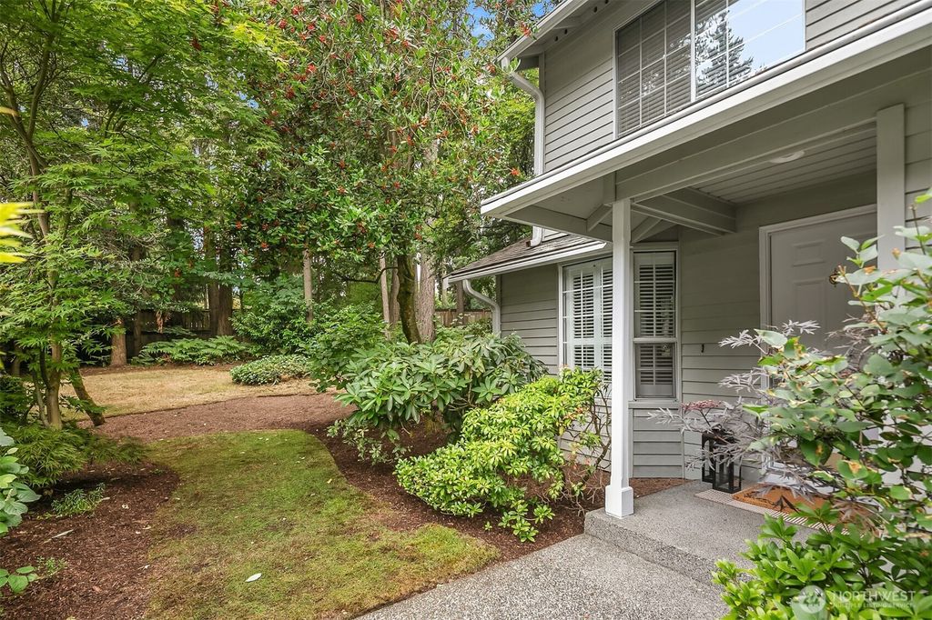 Photo of 8527 134th Court NE, Redmond, WA 98052 (MLS # 2402623)