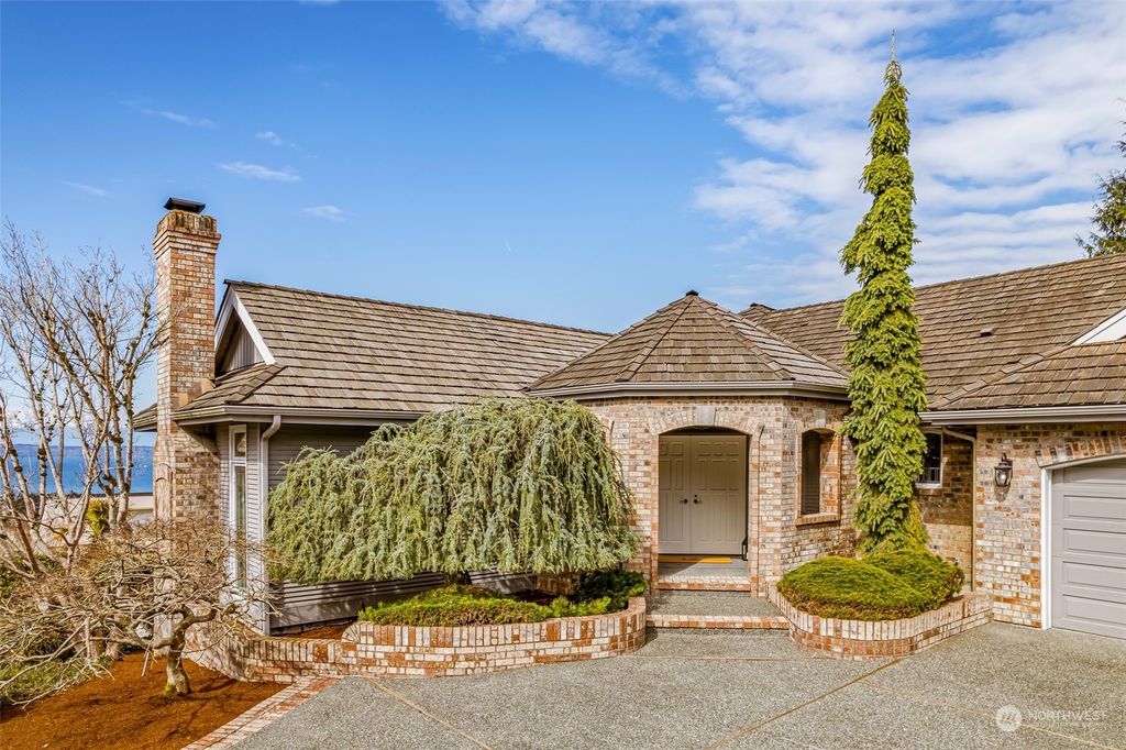 Photo of 1225 Viewland Way, Edmonds, WA 98020 (MLS # 2055110)