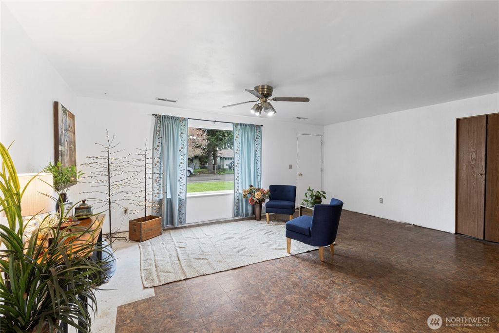 Photo of 739 2nd Avenue NE, Pacific, WA 98047 (MLS # 2357713)