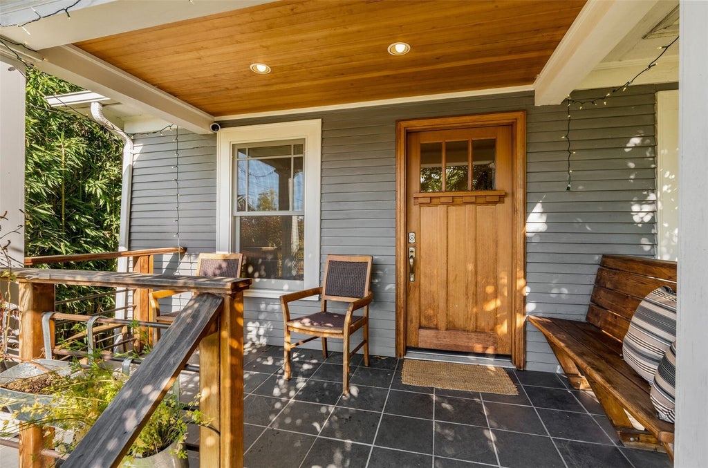 Photo of 130 NW 74th Street, Seattle, WA 98117 (MLS # 2598134)