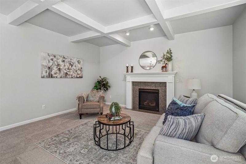 7333 N Creek Loop
