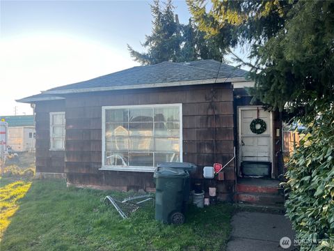 Photo of 8706 Durango Street SW, Lakewood, WA 98499 (MLS # 2472937)