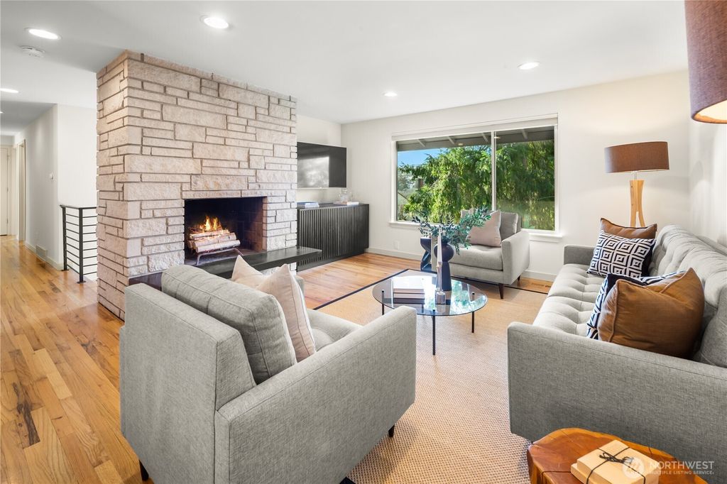 Photo of 3808 38th Avenue S, Seattle, WA 98118 (MLS # 2485617)