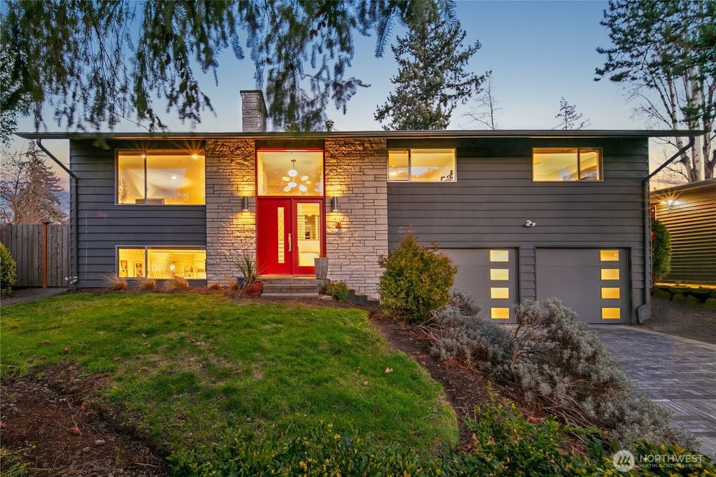 Photo of 3808 38th Avenue S, Seattle, WA 98118 (MLS # 2485617)