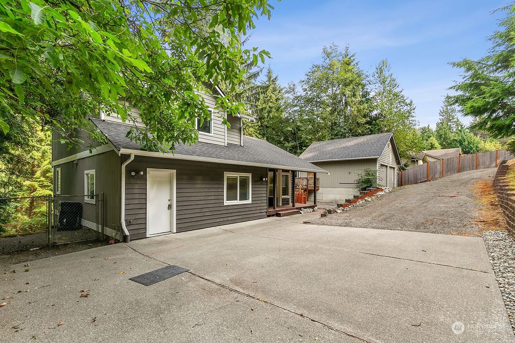 Photo of 5901 176th Drive SE, Snohomish, WA 98290 (MLS # 1995771)