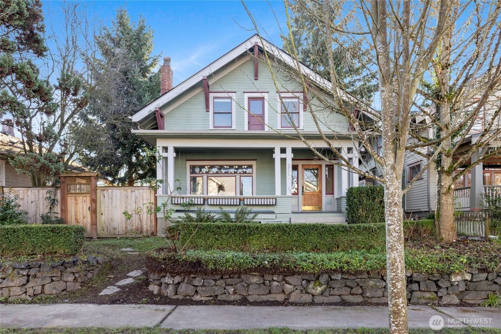Photo of 3012 N 22nd Street, Tacoma, WA 98406 (MLS # 2469570)