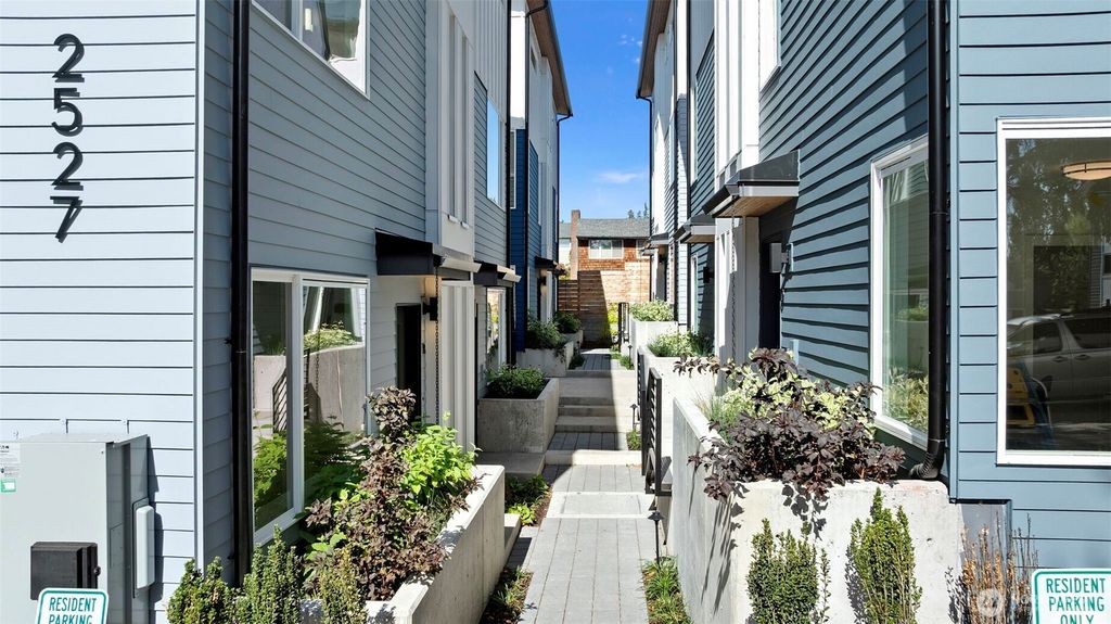 Photo of 2527 29th Avenue S #D, Seattle, WA 98144 (MLS # 2475894)