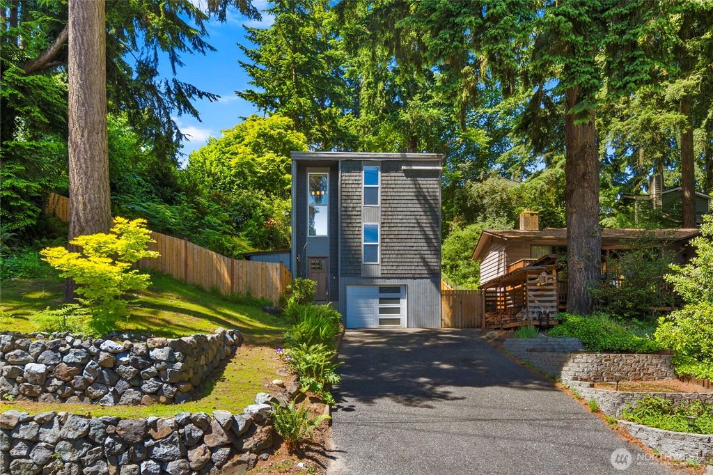 Photo of 19839 6th Avenue NE, Shoreline, WA 98155 (MLS # 2389774)