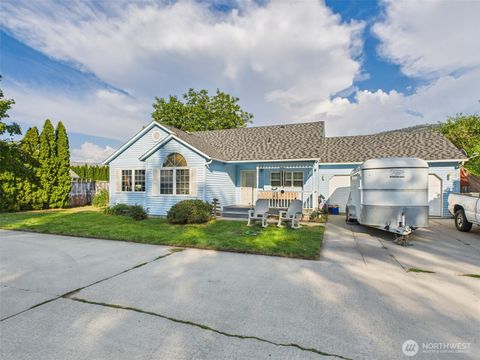 Photo of 416 5th Avenue, Oroville, WA 98844 (MLS # 2422749)