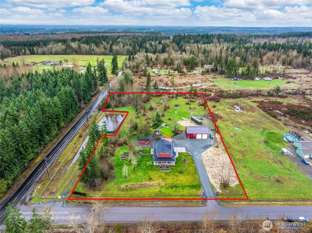 Photo of 715 390th Street S, Roy, WA 98580 (MLS # 2494741)