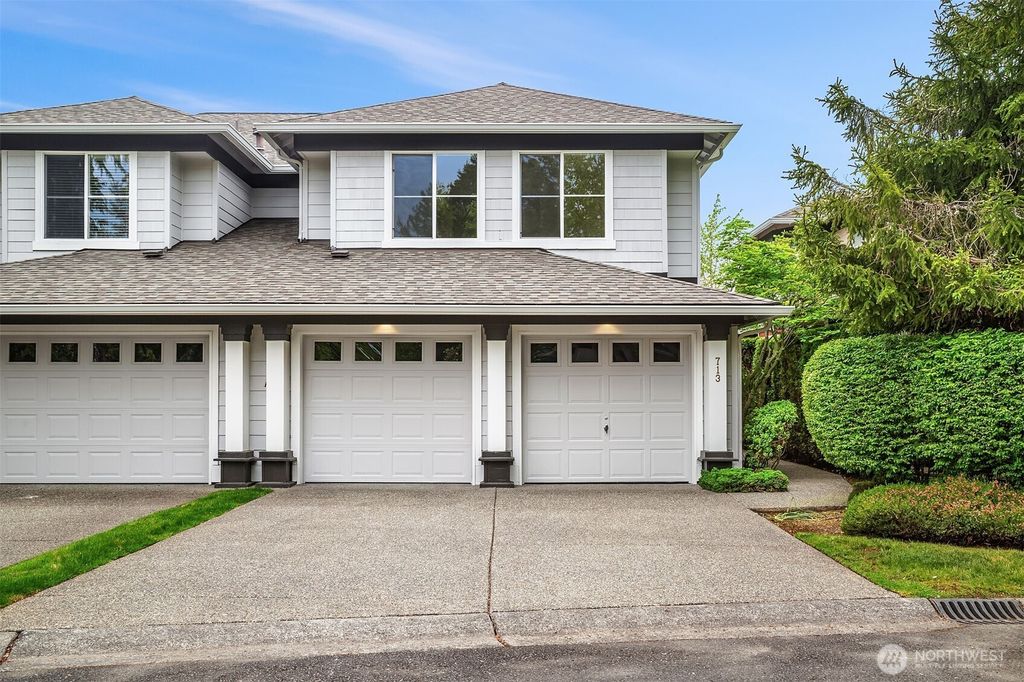 Photo of 713 239th Lane SE, Sammamish, WA 98074 (MLS # 2376493)