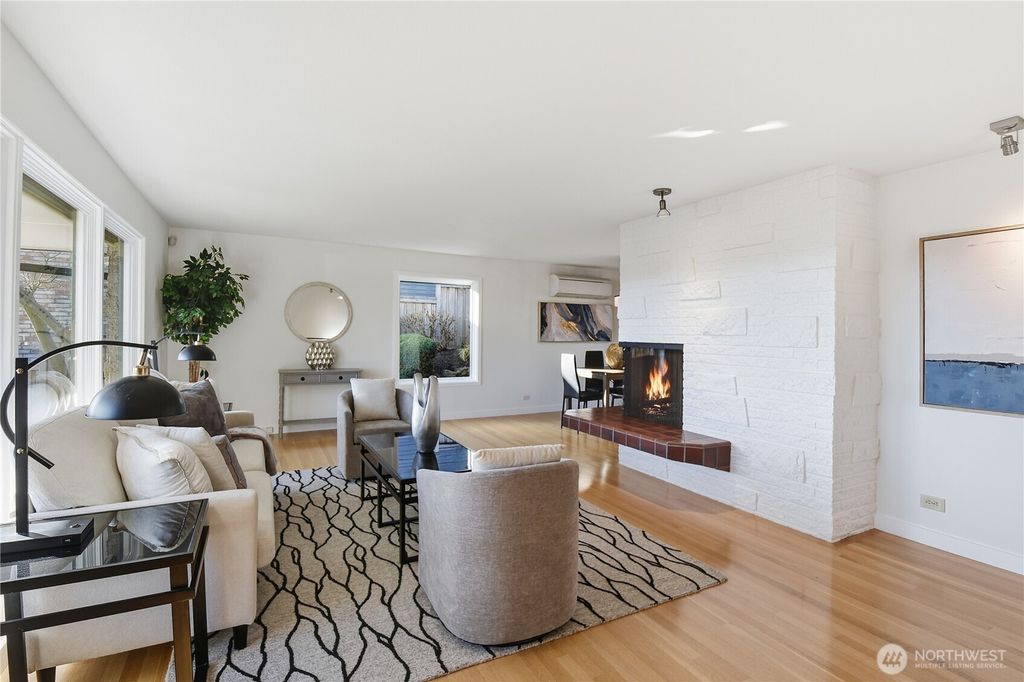 Photo of 5052 Pullman Avenue NE, Seattle, WA 98105 (MLS # 2471429)