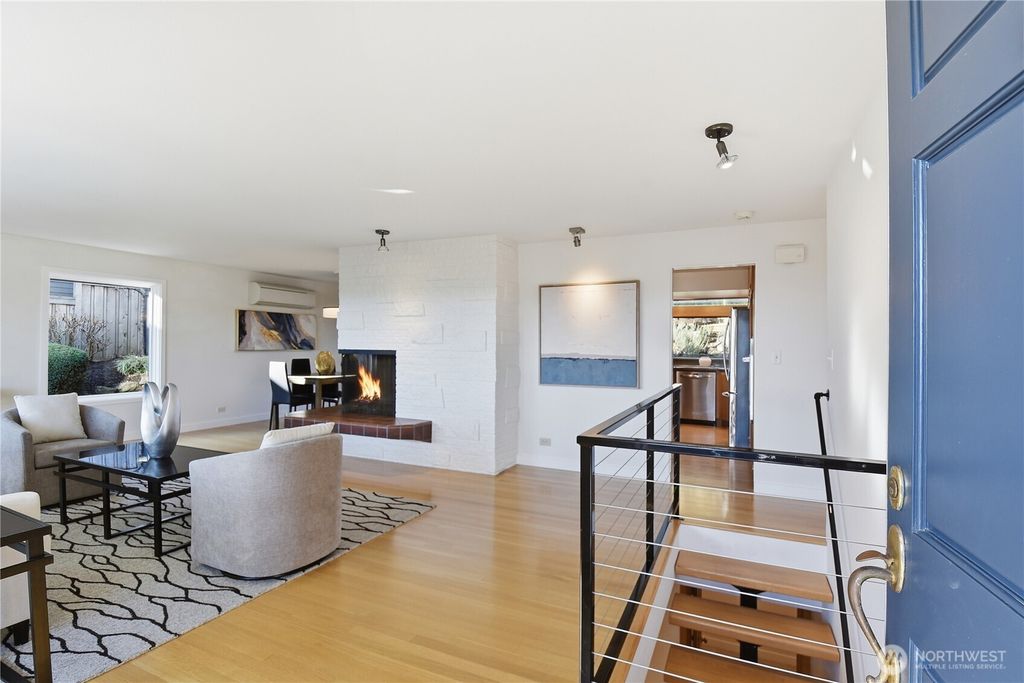 Photo of 5052 Pullman Avenue NE, Seattle, WA 98105 (MLS # 2471429)