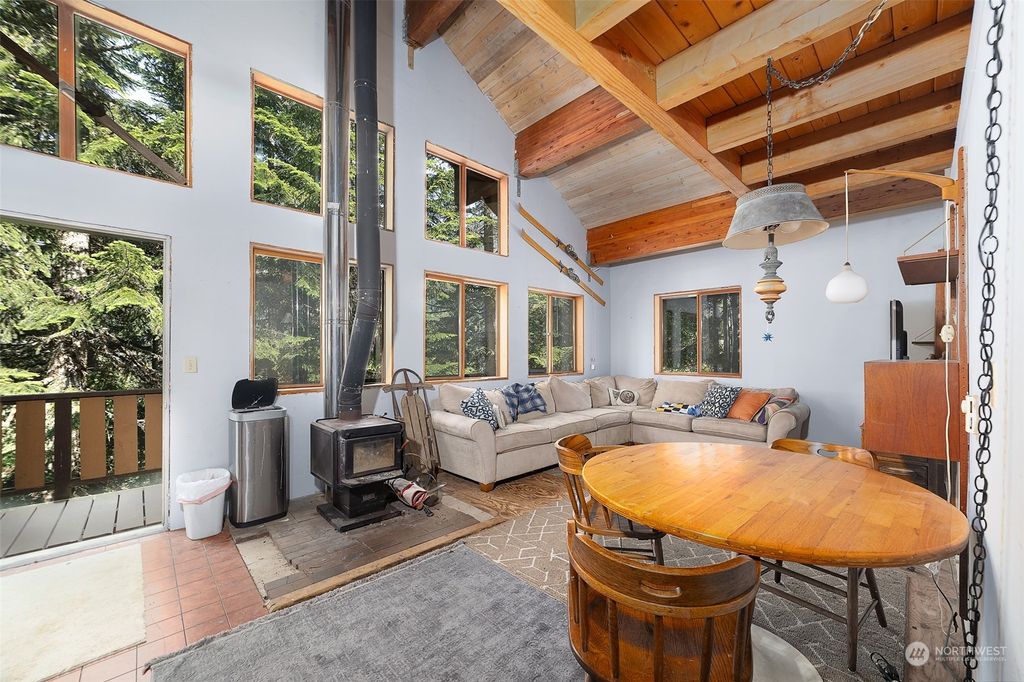 Photo of 20 Ober Strasse, Snoqualmie Pass, WA 98068 (MLS # 2190429)