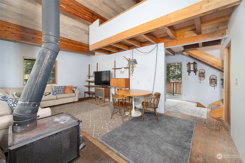 Photo of 20 Ober Strasse, Snoqualmie Pass, WA 98068 (MLS # 2190429)