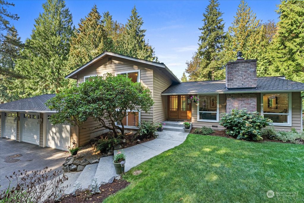 Photo of 19608 SE 21st Street, Sammamish, WA 98075 (MLS # 2230376)